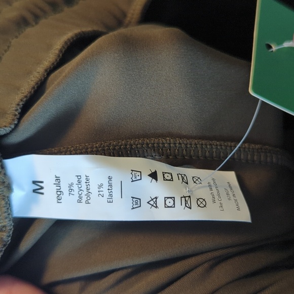 NWT HALARA Deep Green Casual Cargo Wide Leg Pants, US L - Picture 3 of 4